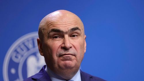 Bolojan: În anumite instituţii se vor face reduceri de personal şi acest lucru îl văd ca inevitabil în perioada următoare / ”La nivelul a 10.000 de persoane” au şi pensie şi salariu din sectorul public