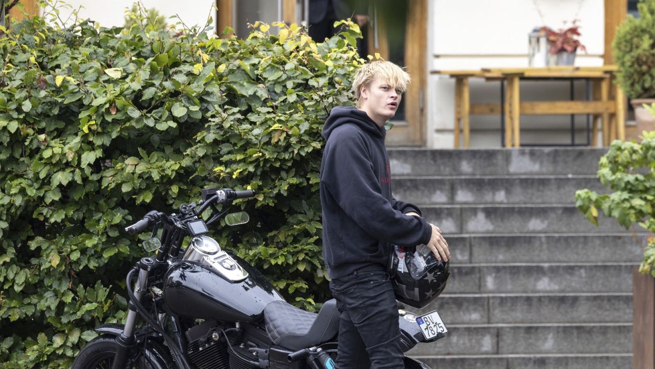 Fiul cel mare al prinţesei moştenitoare a Norvegiei a fost pus sub acuzare pentru 32 de infracțiuni, dintre care patru violuri