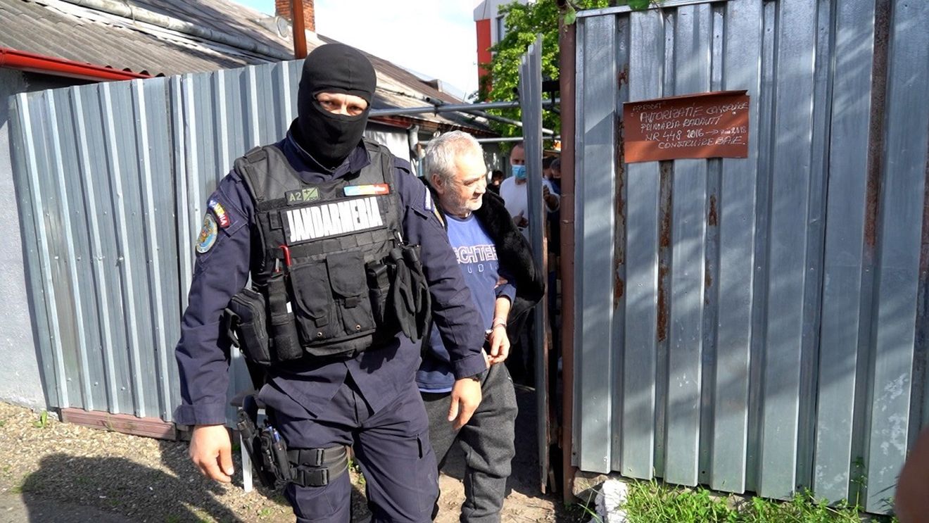 30 de ani de închisoare pentru Vasile Lavric, supranumit ”mâncătorul de femei” / A fost condamnat pentru omor calificat și profanare de cadavre / Sentința nu e definitivă