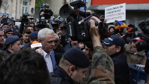 BREAKING Amânare în dosarul lui Dragnea pentru 20 mai după ce DNA a ridicat două excepții de neconstituționalitate. Instanța le-a dat avocaților 35 de zile pentru pregătirea apărării