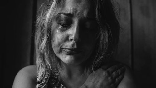 Președintele Senatului, Anca Dragu, este gazda unui eveniment despre violenţa domestică la care vor participa ambasadori din 26 de state