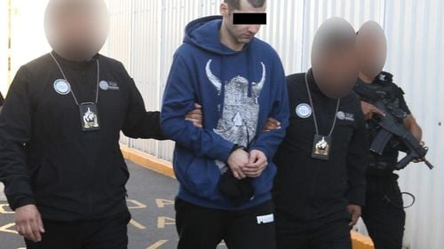 Parchetul general mexican anunţă extrădarea din Polonia a unui delincvent român, presupusul lider al unei bande criminale internaţionale care se ocupa cu furturi, clonare de carduri bancare, transferuri electronice şi piraterie de conturi