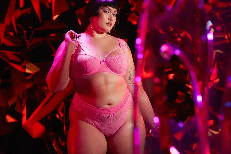 savage x fenty model plus size moda 