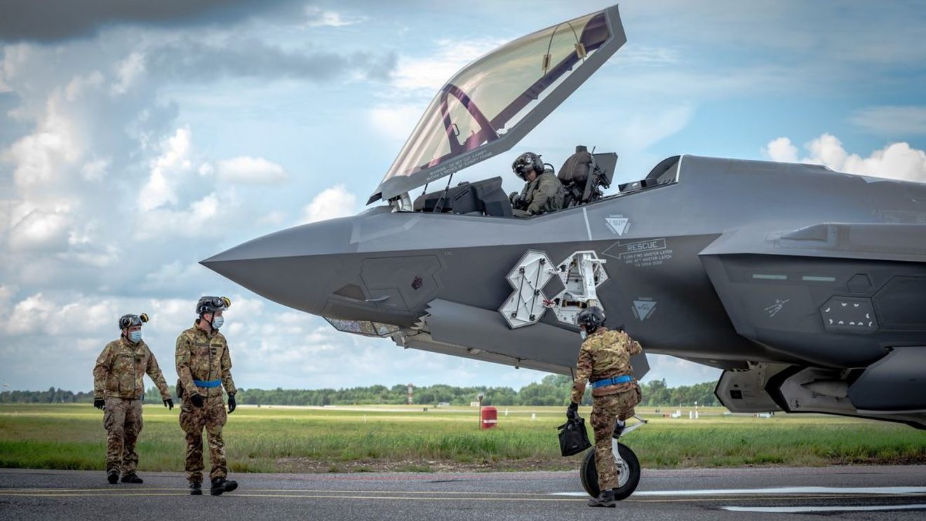 NATO va reloca avioane de recunoaştere din Germania în România, pentru a fi mai aproape de războiul din Ucraina