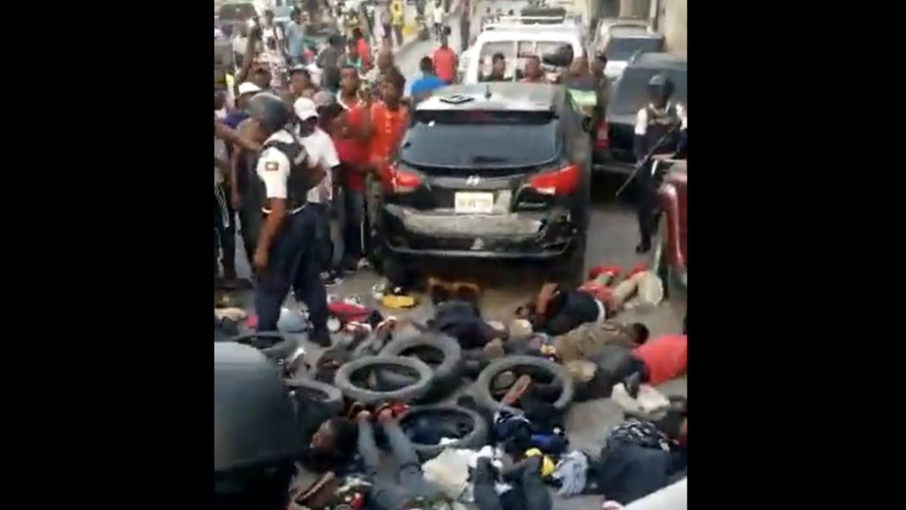 În lipsa ajutorului internațional, haitienii încearcă să-și facă singuri dreptate / Din aprilie, cel puțin 264 de membri ai unor bande criminale au fost uciși de grupuri de justițiari autoproclamați
