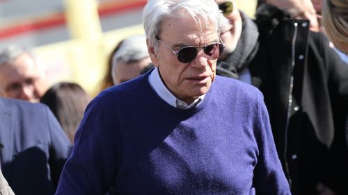 Fostul ministru și om de afaceri francez, Bernard Tapie, a murit de cancer la vârsta de 78 de ani. Legăturile nu tocmai legale cu Cornel Dinu