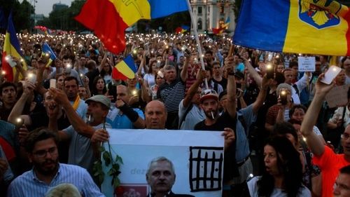 Cum vede un jurnalist elvețian România aflată la cârma UE: Corupția ca strategie pentru abordarea vieții de zi cu zi/ De la OUG 13, România s-a întors în trecut
