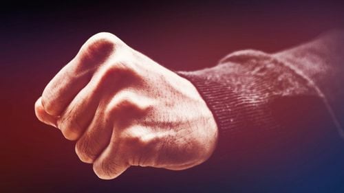 Proiect USR: Aleșii locali cu ordine de protecție să fie suspendați din funcție / ”Nu vrem să fim conduși de bătăuși!”