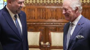 Ciolacu: În cadrul discuției private, l-am asigurat pe monarhul britanic de dorința noastră de a ne conserva tradițiile și de a ne proteja diversitatea naturală şi culturală de care atât domnia sa, cât și noi suntem atât de mândri
