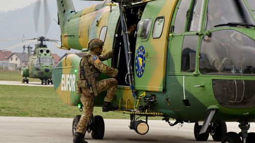 Ionuț Moșteanu: România își apără spațiul aerian. O nouă escadrilă de F-16 Fighting Falcon intră în misiune sub comandă NATO