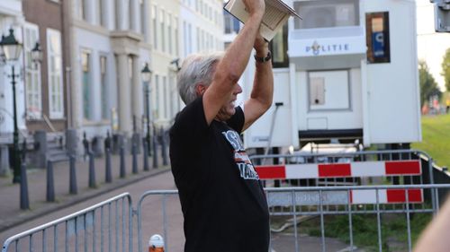 Parlamentarii danezi votează pentru interzicerea profanării textelor religioase, după proteste în care a fost ars Coranul