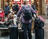 Femeie din Capitală trimisă în judecată pentru înșelăciuni cu oferte turistice last minute / Familii cu copii ar fi fost date afară dintr-un hotel în Turcia / Prejudiciul, estimat la aproximativ 150.000 de euro