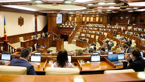 Parlamentul de la Chișinău i-a desemnat pe cei șase membri responsabili de o etapă importantă a reformei justiției din Republica Moldova