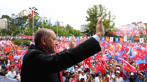 Preşedintele Turciei a inaugurat o moschee gigantică, în Piaţa Taksim din Istanbul, simbol al protestelor din 2013