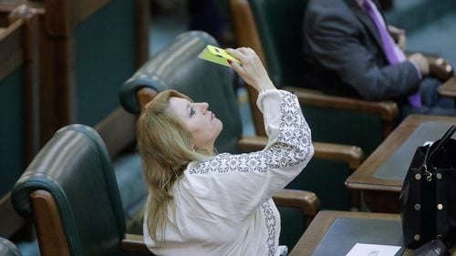 Senatoarea Diana Șoșoacă a fost exclusă din Partidul AUR de către Claudiu Târziu și Sorin Lavric / Deputatul Dan Tănasă: E o decizie luată la capătul unui lung şir de întâmplări în care a transmis că nu e dispusă să respecte cadrul statutar al partidului