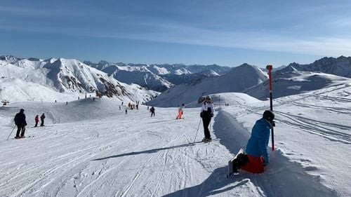 Surse: Sorin Grindeanu și-a anulat vacanța de iarnă programată în Austria