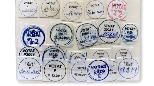 Șora: Domnul cu ștampila a zis „sperăm să vă vedem și la următoarele alegeri, domnule Șora!“ / Eu am crezut – cum e și firesc – că se referea la următoarele alegeri locale, dar (cred că) era vorba (doar) de parlamentare