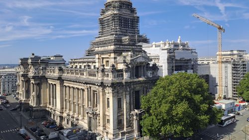 O poveste belgiană: Palatul de Justiție din Bruxelles este renovat de 40 de ani