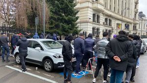 Pronunțare pe 5 aprilie în recursul în casație al lui Cristian Popescu Piedone din dosarul Colectiv. Zeci de susținători l-au aplaudat în sala de judecată pe fostul primar