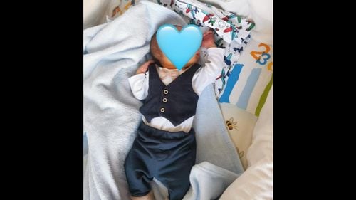 Firea publică fotografii cu primul copil născut prin programul pentru susținerea natalității: „Simt o bucurie nespusă pe care trebuie să o împărtășesc cu toată lumea”