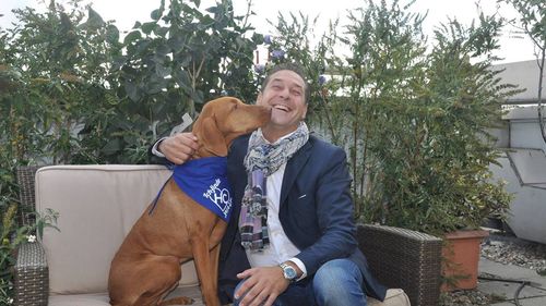 Centriştii din Europa folosesc scandalul austriac pentru a emite un avertisment privind extrema dreaptă / Partidele din curentul central speră că alegătorii îi vor evita pe populişti ca urmare a dezvăluirii despre "politicienii de vânzare"