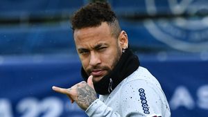 Bolsonaro îi mulţumeşte fotbalistului Neymar pentru susţinere, înaintea turului doi al alegerilor prezidenţiale / ”Neymar trăieşte în străinătate, el vede ce se întâmplă în lume”