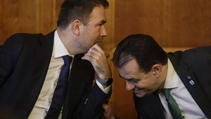 Cătălin Drulă: Guvernarea ineptă şi abuzivă PSD-PNL a dus economia la dezastru / ”Au cheltuit până acum 57 miliarde de lei peste cât au încasat”