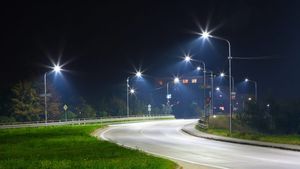 Primarul comunei mureșene Sânpetru de Câmpie, inculpat pentru furt de energie electrică şi instigare / Prejudiciul este estimat de procurori la 1,3 milioane de lei