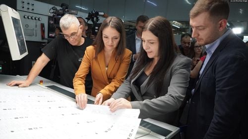 Alegeri prezidențiale în Republica Moldova: Buletine de vot tipărite, în premieră, în limbile minorităţilor, inclusiv în limba rromani