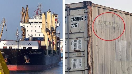 Info Sud-Est: Containere ale flotei iraniene, aflată sub sancțiuni UE și SUA, ajung în Portul Constanța, în timp ce Autoritatea Vamală spune că nu știe ce mărfuri intră în țară: ”Nu deținem informații” / Statul verifică sub 2,3% din containerele care ajung în port