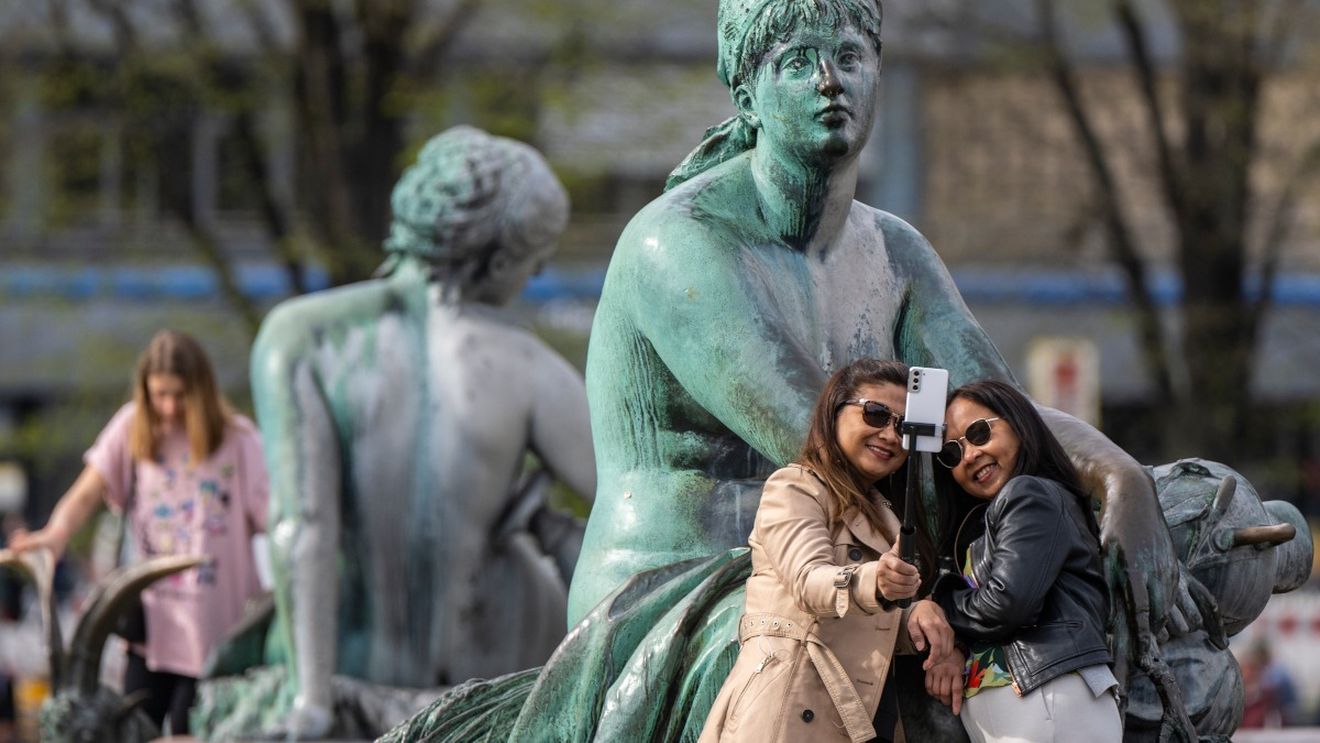 Este aceasta vara turiștilor fără bun simț? Și de ce e bine că aflăm din ce în ce mai des de vandalizări sau comportamente necorespunzătoare