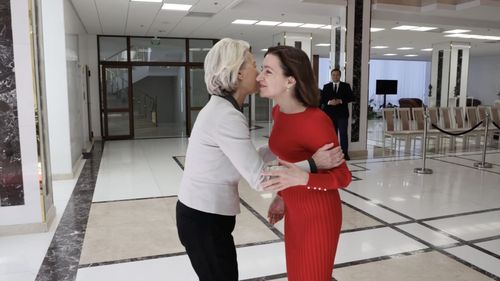 Maia Sandu a primit-o în vizită la Chișinău pe Usrula von der Leyen: Facem tot ce ne stă în putință pentru a îndeplini toate angajamentele pentru a începe negocierile de aderare la UE cât mai curând posibil