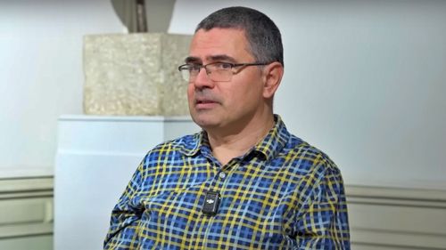 Profesorul Paul Cernat: Birocrația didactică alienează. Oameni care intră cu entuziasm în educație ajung să fie distruși de sistem până la urmă, distruși intelectual