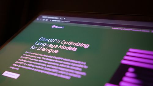 The Information: OpenAI vrea să reducă la jumătate procentul de venituri împărțite cu Microsoft, principalul său susținător, după restructurare