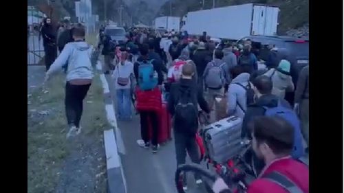 Kremlinul respinge afirmațiile potrivit cărora 700.000 de ruși ar fi fugit din țară din cauza mobilizării