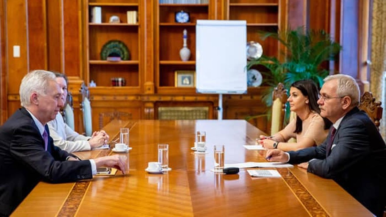 Ambasadorul SUA, întâlnire cu Dragnea pe fondul scandalului Giuliani și al discuțiilor publice despre OUG pentru grațierea penalilor
