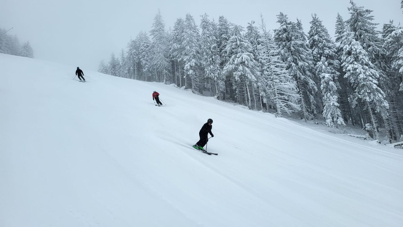 Se va schia în condiții excelente, în weekend, în Poiana Brașov, anunță autoritățile