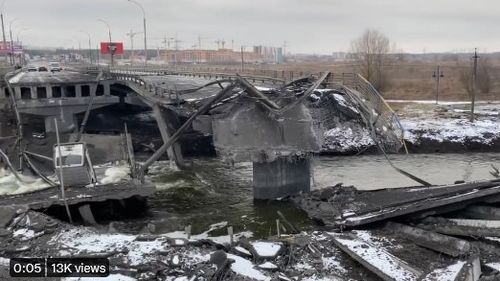 VIDEO Cum arată periferia bombardată a Kievului