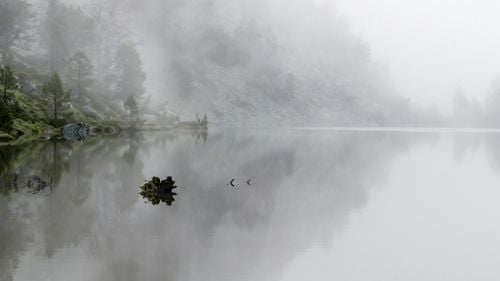Care sunt cele mai înfricoșătoare cinci lacuri din lume și care este povestea din spatele lor