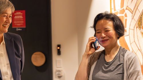 Jurnalista Cheng Lei, eliberată din închisoare în China unde a stat aproape trei ani acuzată de spionaj, s-a întors în Australia