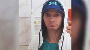 Cine este bărbatul mort în timp ce construia o bombă în casă, la Fetești. „Se uita pe YouTube cum să-și facă bombe”