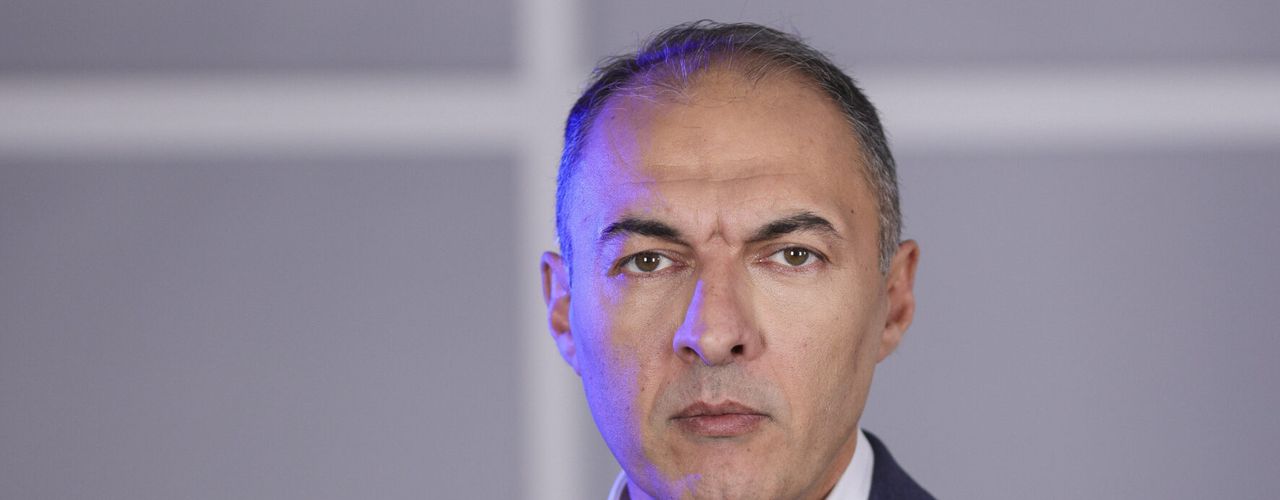 Guvernul Tomac: Cum sfidează Nicușor Dan democrația pentru a salva PSD de guvernare. AUR, marele câștigător
