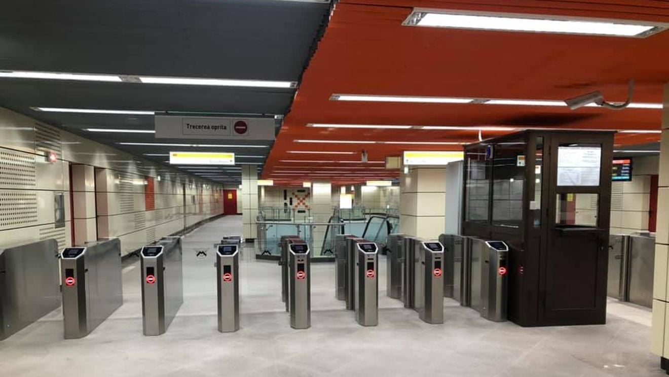 Campanie eco la metrou: aduci cinci pet-uri, primești o călătorie gratuită