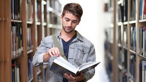 Facultățile au primit interdicție de a organiza examen suplimentar de limbă română la admitere, pentru minoritari. Ministerul Educației: Diploma de BAC atestă competențele lingvistice