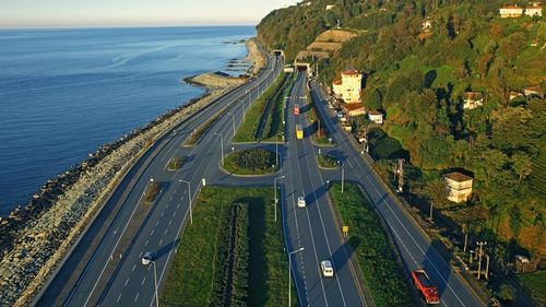 ANALIZĂ Constructorii din Turcia „cuceresc” autostrăzile României. Cum reușesc drumarii turci să câștige contracte de miliarde de euro