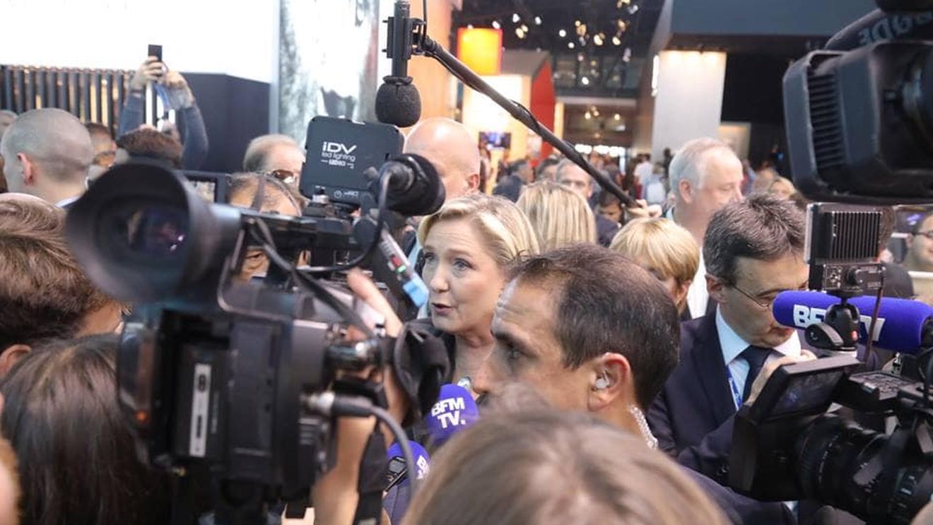 Franţa: Partidul de extremă dreapta al lui Marine Le Pen, Adunarea Naţională, pe primul loc în sondaje, depășind pentru prima dată formaţiunea La Republique En Marche a președintelui Macron