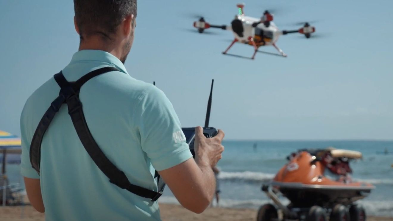 Comisia Europeană anunţă crearea unei pieţe europene a dronelor, evaluată la 14,5 miliarde de euro
