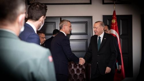 Stoltenberg, după decizia Turciei de a susține aderarea Suediei la NATO: Contez pe aceste două state să îşi finalizeze cât mai curând posibil procedurile de ratificare