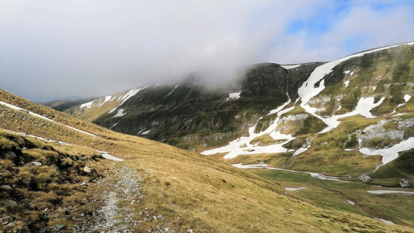 Se deschide primul Centru Naţional de Educaţie Montană, în Parcul Natural Bucegi / Tabere pentru elevi, drumeţii pentru începători şi ateliere de căţărat, schi, orientare sau prim ajutor