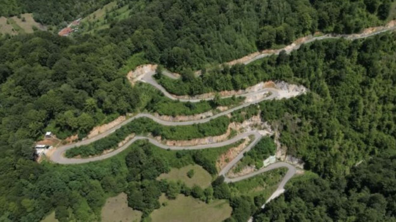 CJ Timiș vrea să investească aproape o sută de milioane de euro pentru un drum județean ce ar putea rivaliza cu Transfăgărășanul / ”Un drum spectaculos prin munte într-o zonă cu un potențial turistic uriaș